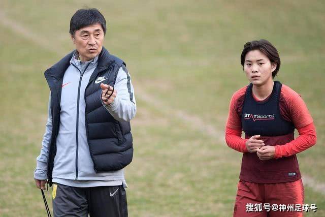 莫雷托：罗马租借莫拉交易进入最后阶段，含有条件强制买断条款